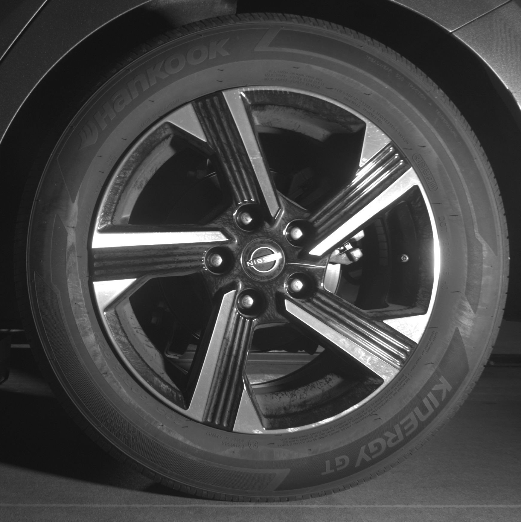 Used 2025 Nissan Sentra SV FWD image 14