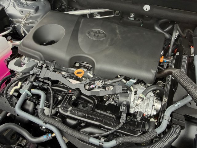 Used 2024 Toyota RAV4 LE AWD/4WD image 22