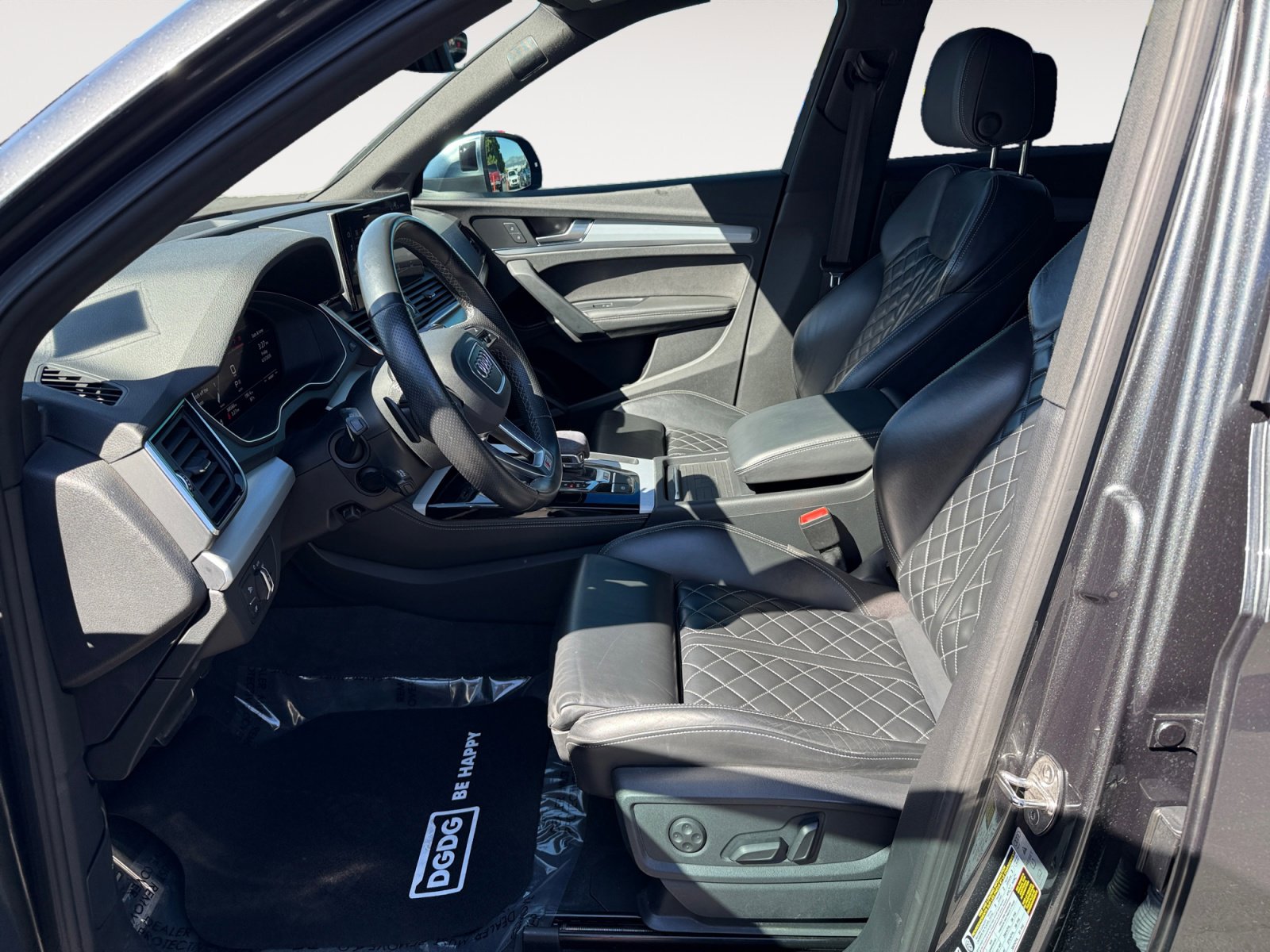Used 2021 Audi SQ5 Premium Plus w/ Premium Plus Package image 10