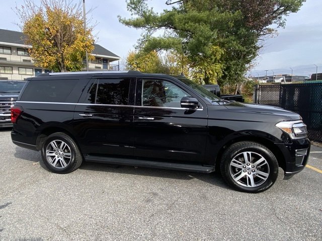 Used 2024 Ford Expedition Max Limited image 9