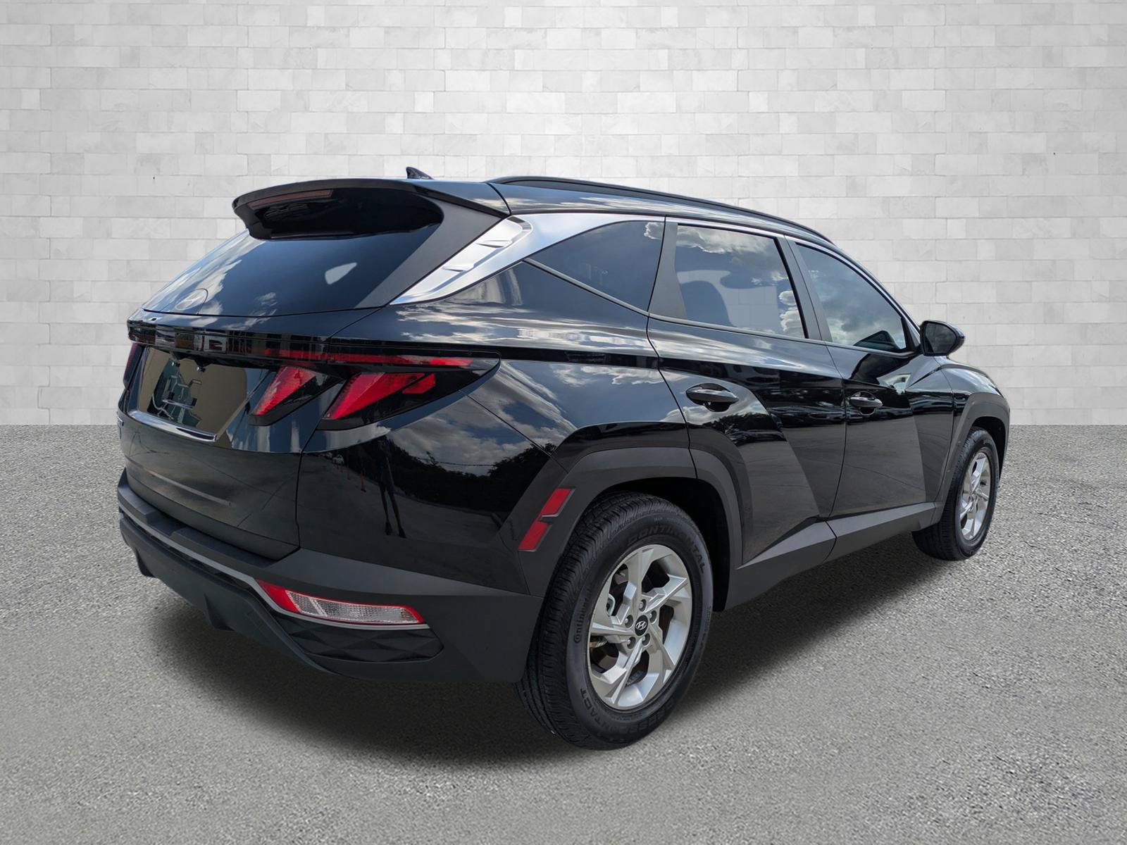 Certified 2024 Hyundai Tucson SEL FWD image 2