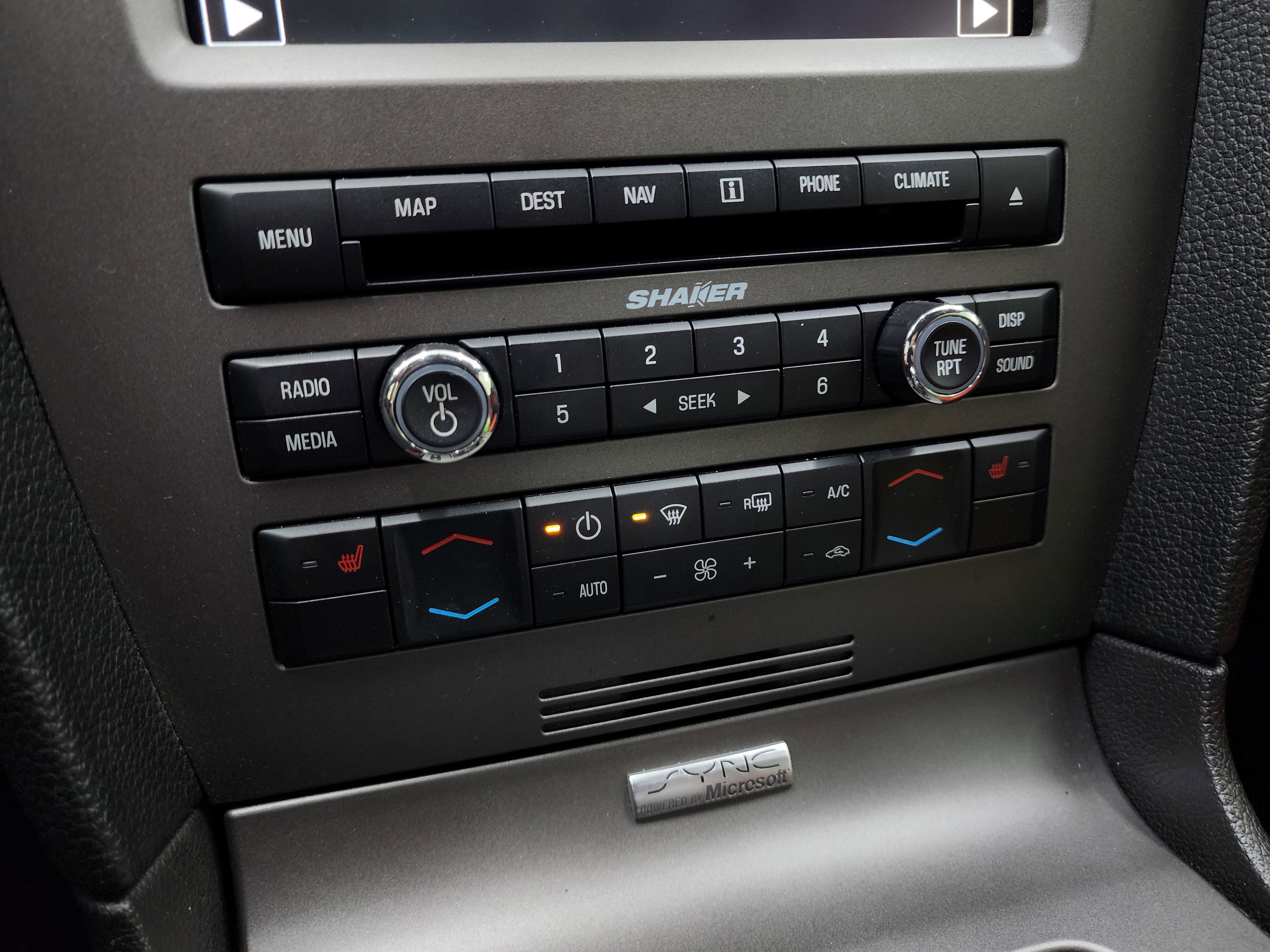 Used 2010 Ford Mustang GT Premium image 36