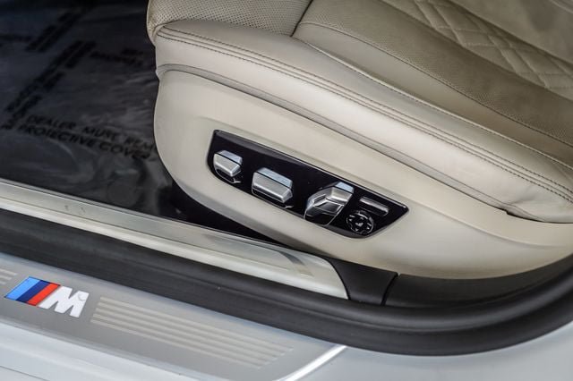 Used 2018 BMW 740i xDrive AWD/4WD image 19