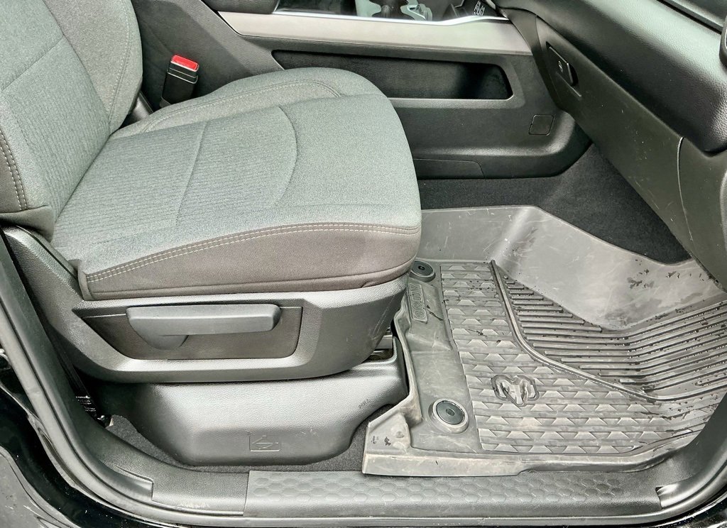 Used 2024 RAM 3500 Big Horn w/ Night Edition image 24