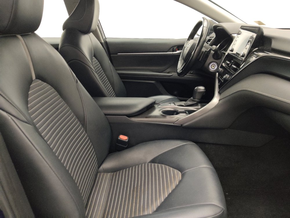 Used 2022 Toyota Camry SE FWD image 21