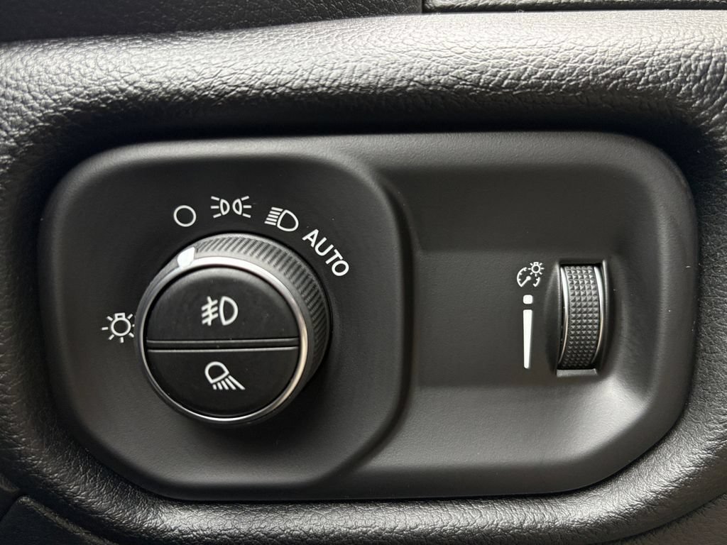 New 2026 RAM 1500 Big Horn AWD/4WD image 3