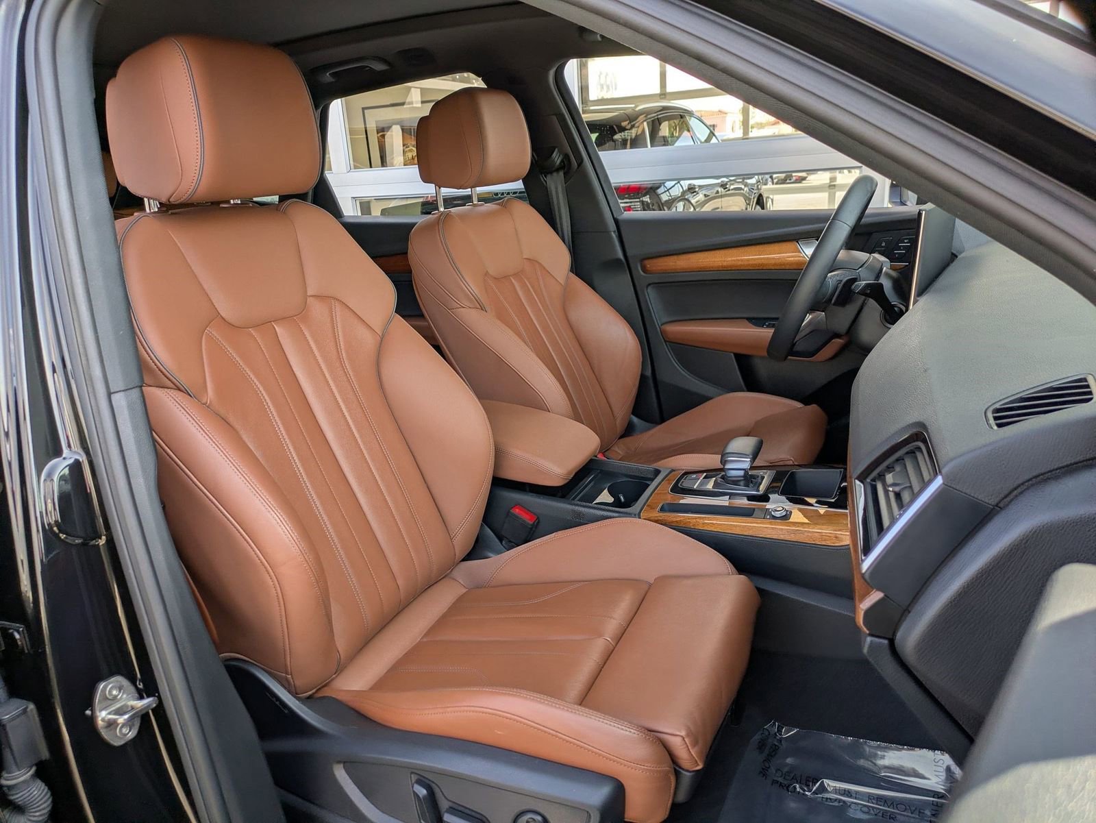 Used 2023 Audi Q5 e Premium w/ Convenience Package image 28
