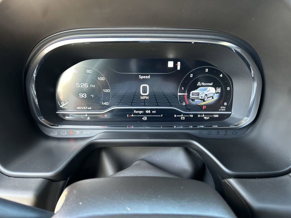 Used 2022 GMC Yukon SLT w/ SLT Premium Package image 11