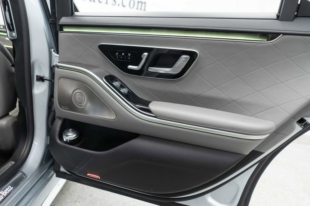 Used 2023 Mercedes-Benz S 580 4MATIC Sedan w/ AMG Line image 15