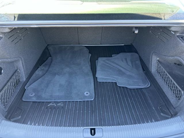 Used 2019 Audi A4 2.0T Premium image 12