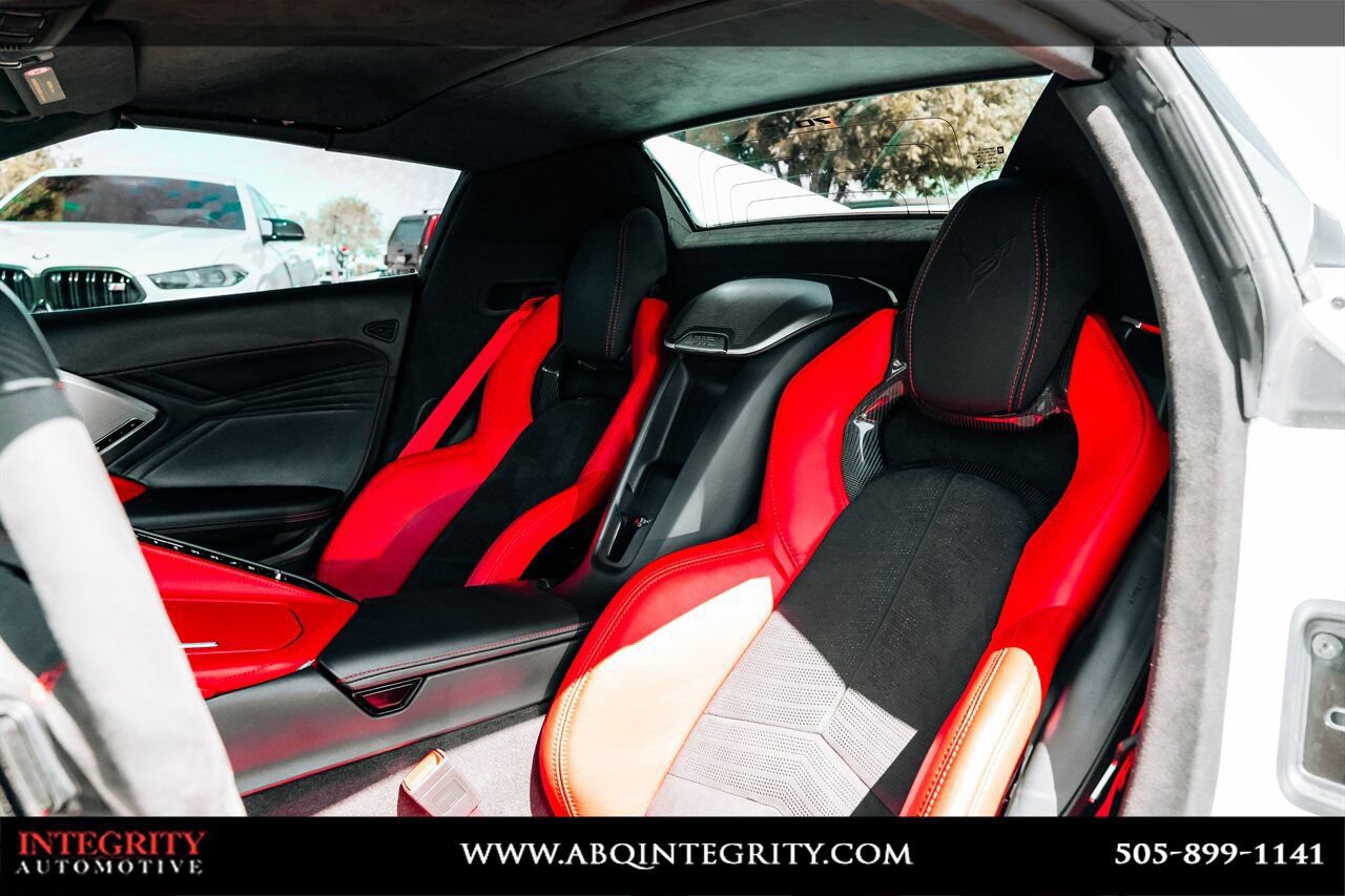 Used 2023 Chevrolet Corvette Z06 w/ Z07 Performance Package RWD image 23