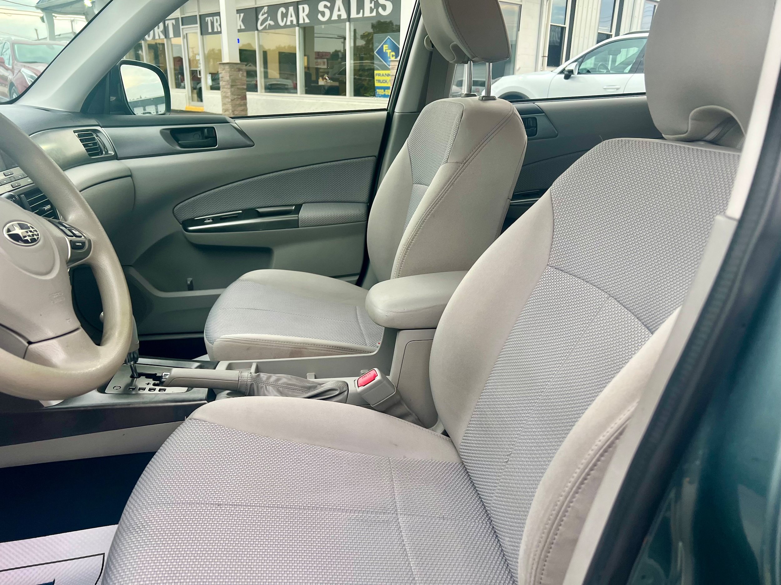 Used 2012 Subaru Forester 2.5X w/ Popular Pkg 3 AWD/4WD image 11