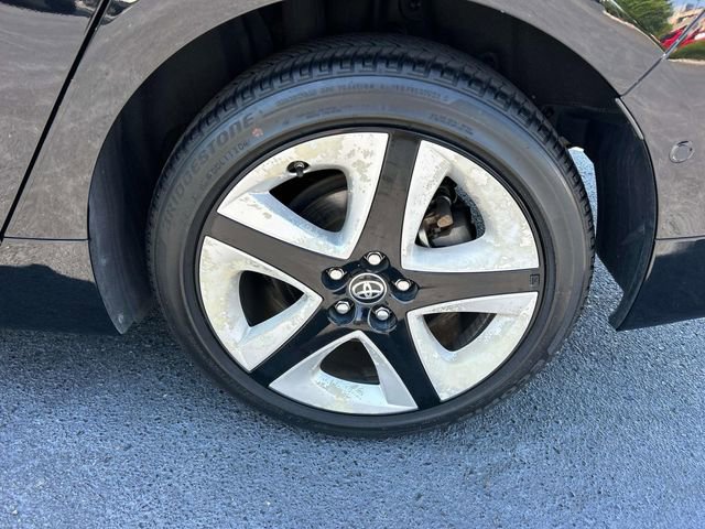 Used 2018 Toyota Prius Four Touring w/ Premium Convenience Package FWD image 12