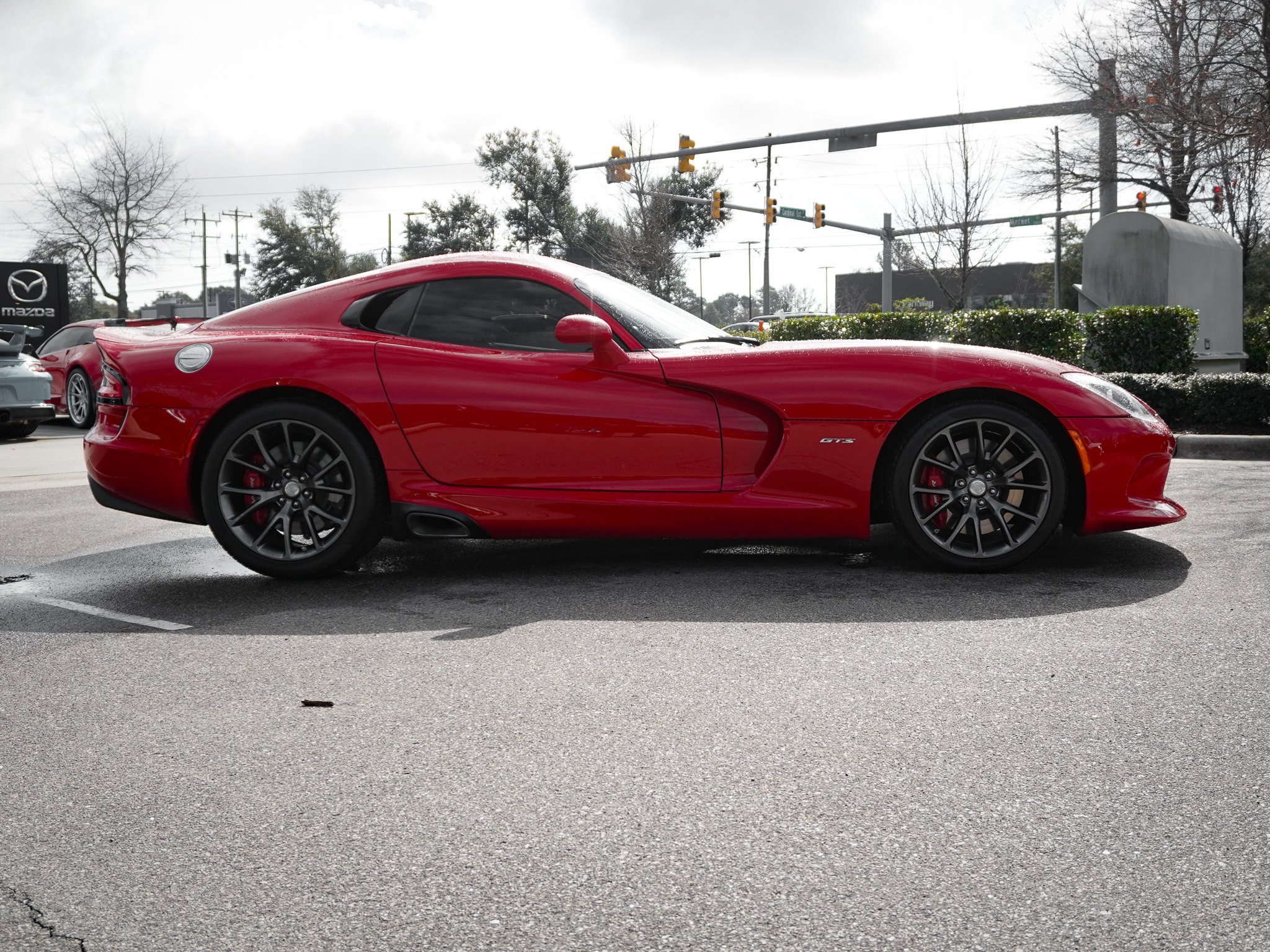 Used 2013 SRT Viper GTS w/ GTS Laguna Interior Pkg image 11