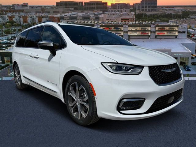 New 2026 Chrysler Pacifica Pinnacle w/ Trailer Tow Group image 1