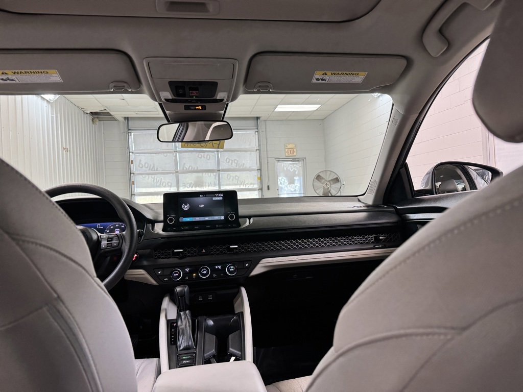 Used 2024 Honda Accord EX image 19