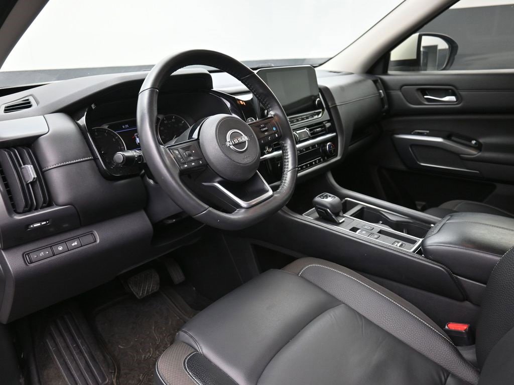 Used 2022 Nissan Pathfinder SL image 18
