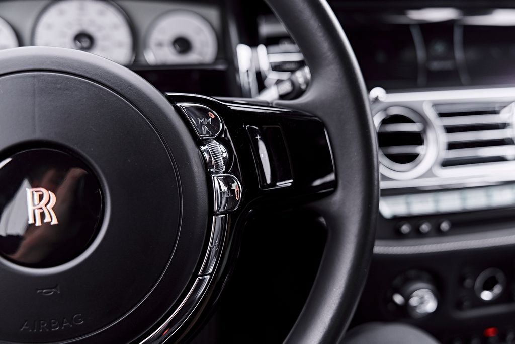 Used 2018 Rolls-Royce Ghost RWD image 69