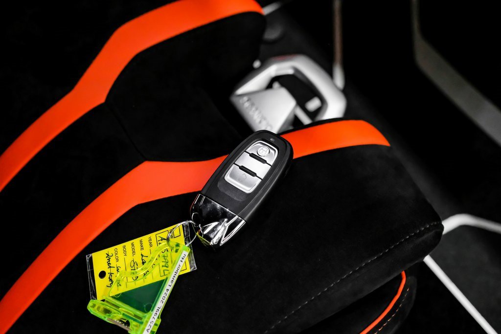 Used 2024 Lamborghini Huracan STO image 55