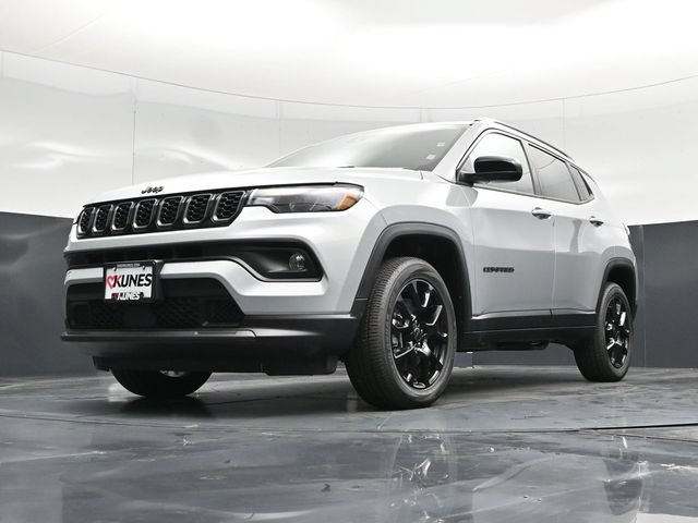 Used 2026 Jeep Compass Latitude AWD/4WD image 59