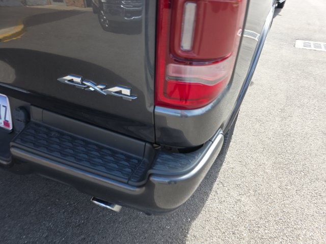 Used 2020 RAM 1500 Laramie w/ Sport Appearance Package AWD/4WD image 10