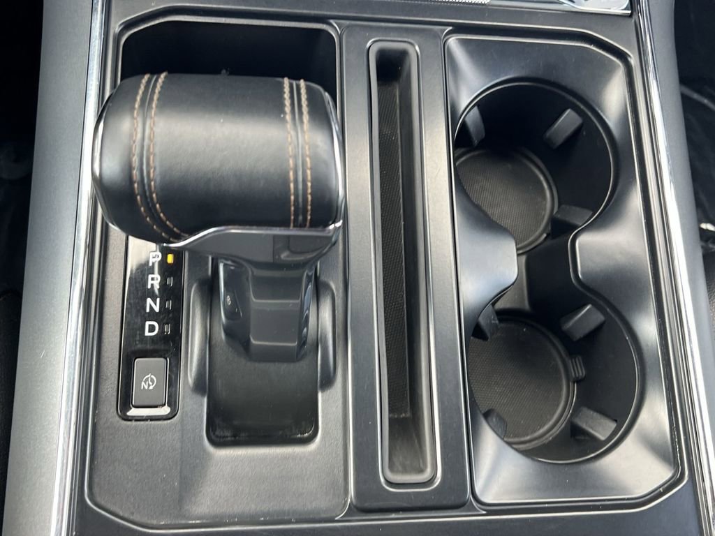 Used 2022 Ford F150 Lightning Lariat image 22