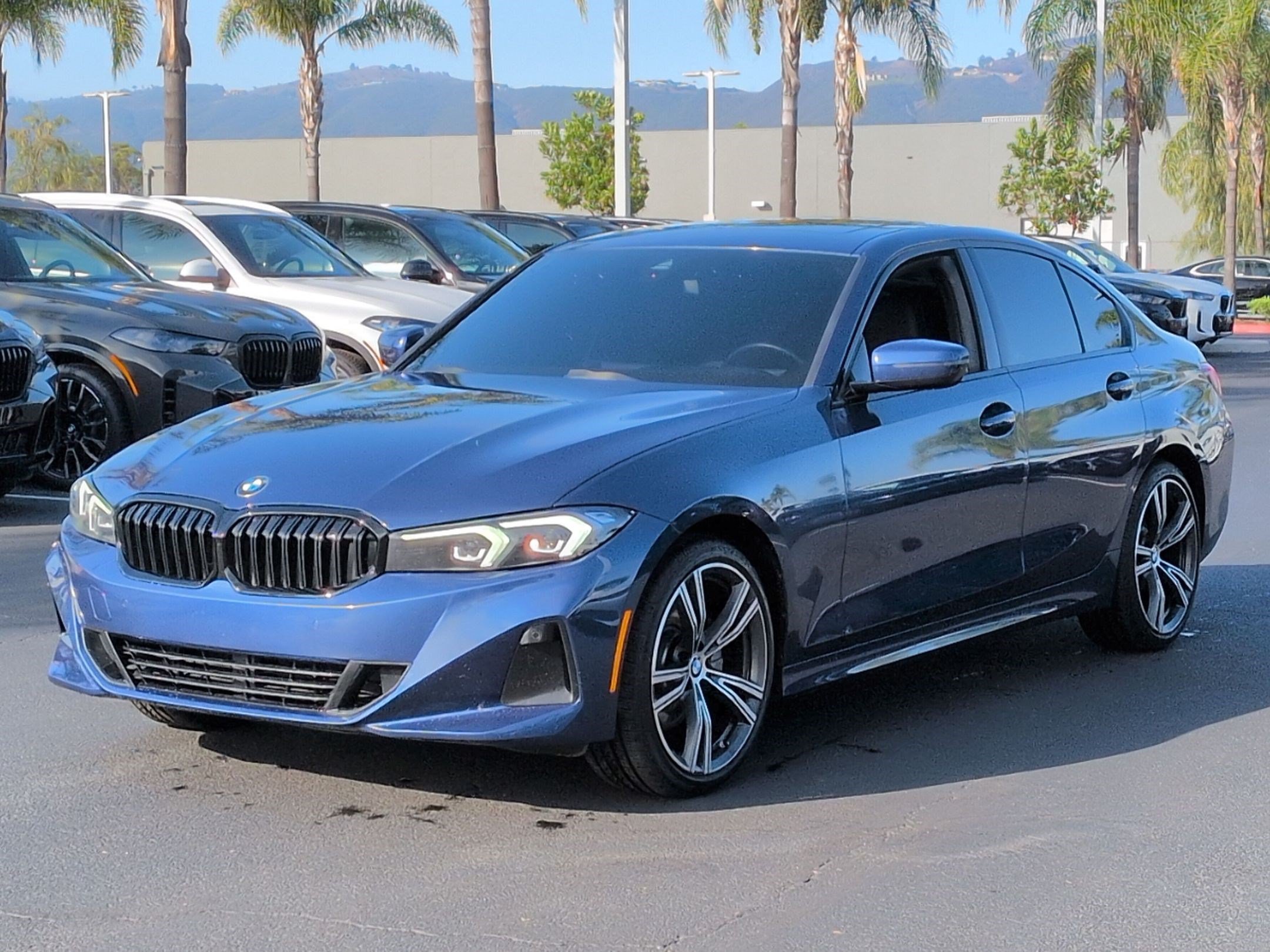 Used 2023 BMW 330i Sedan w/ Premium Package RWD image 5