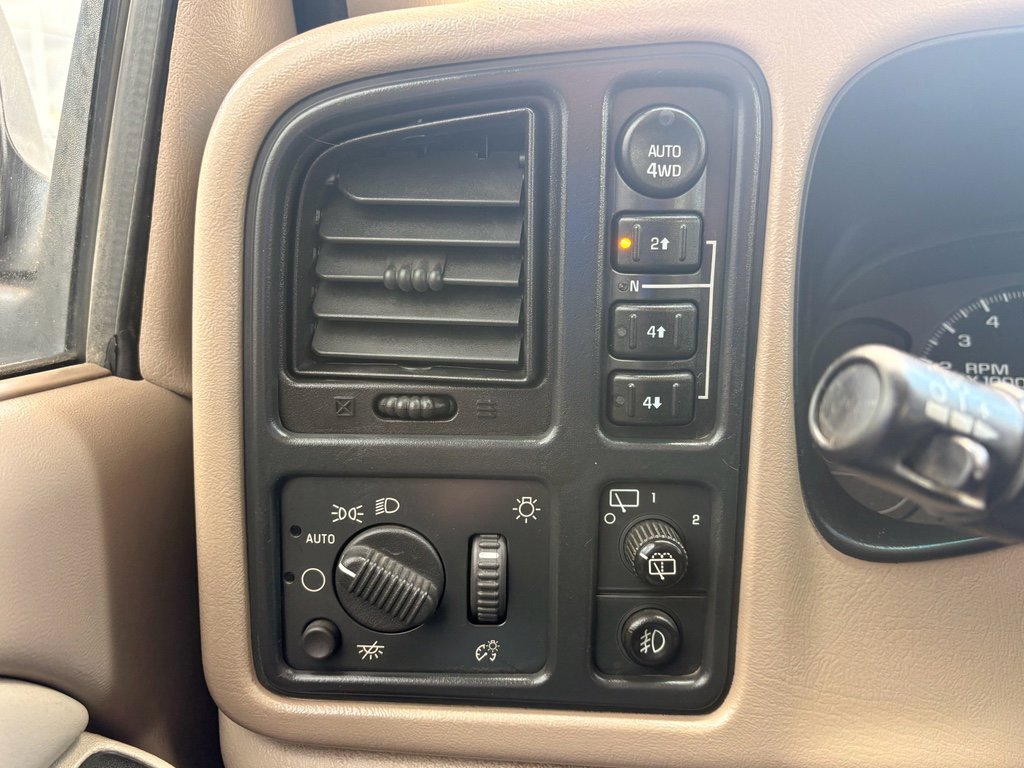 Used 2003 GMC Yukon SLT w/ 1SD Preferred Equipment Group image 17