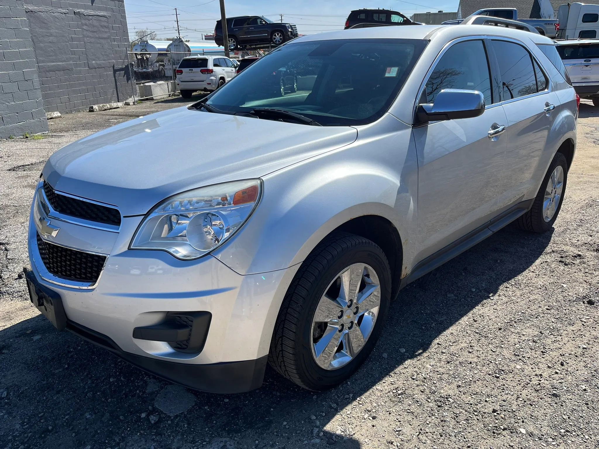 Used 2015 Chevrolet Equinox LT image 1