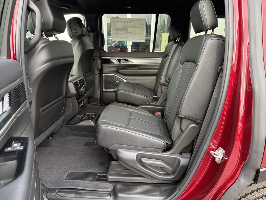 New 2026 Jeep Grand Wagoneer Limited image 29