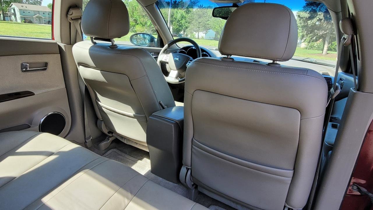 Used 2005 Nissan Altima 3.5 SL FWD image 25
