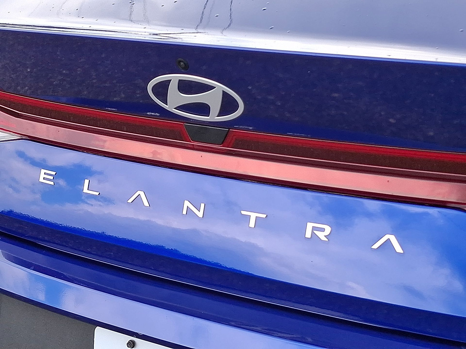 Certified 2025 Hyundai Elantra SE FWD image 29