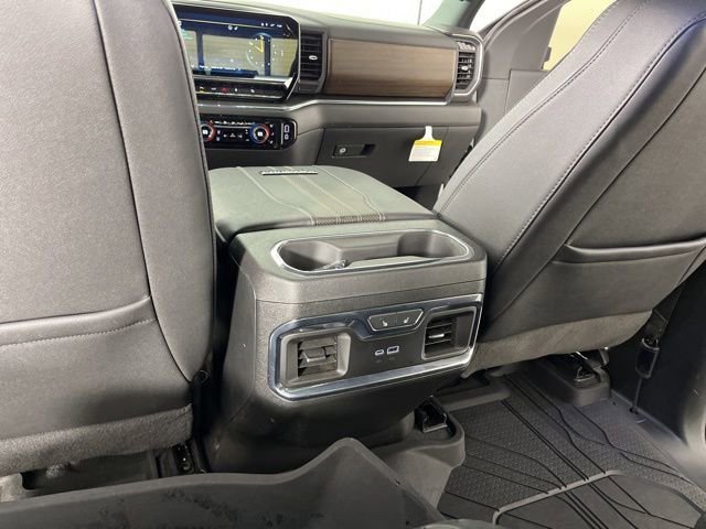 Used 2024 Chevrolet Silverado 2500 High Country w/ High Country Premium Package AWD/4WD image 48