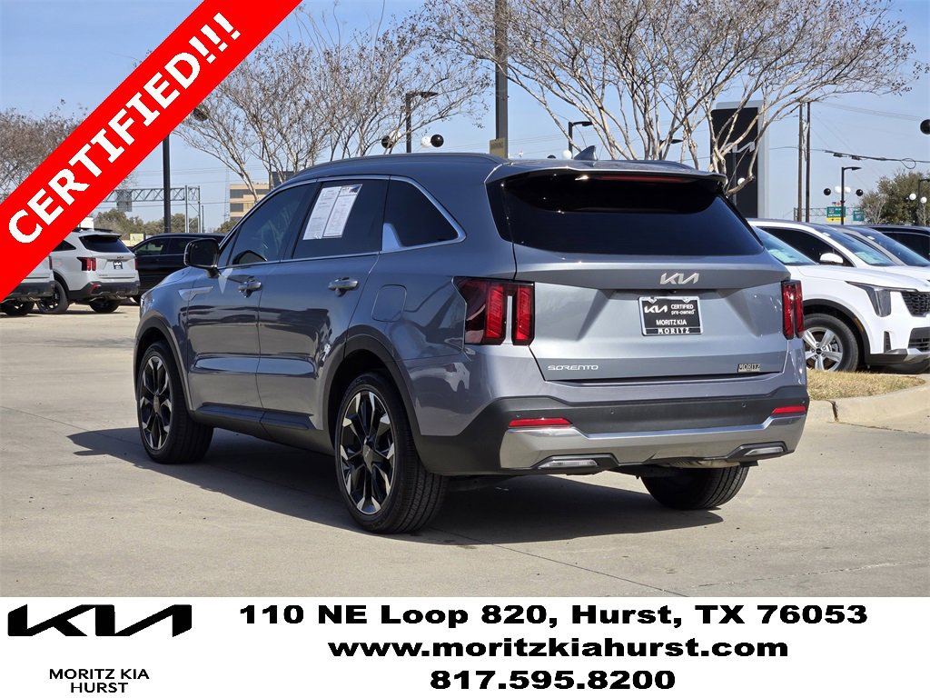 Certified 2024 Kia Sorento EX w/ Panoramic Sunroof Package image 3