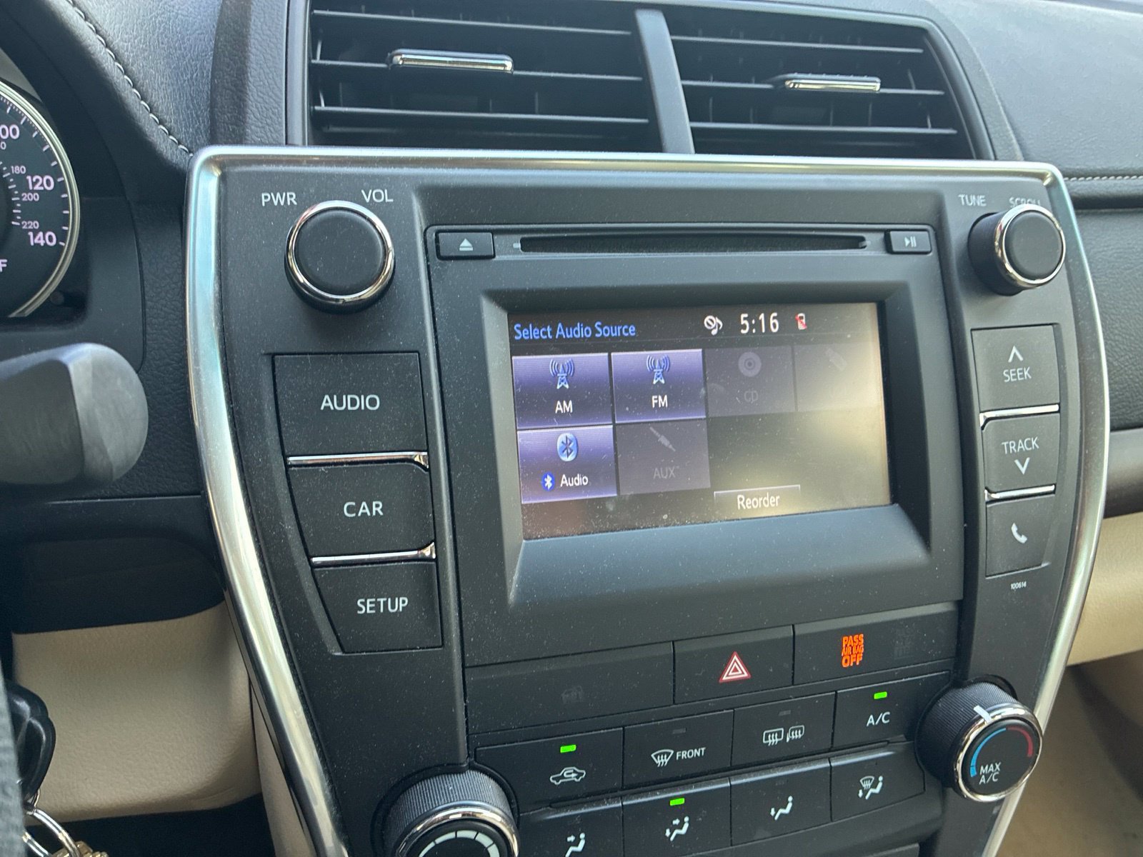 Used 2017 Toyota Camry LE FWD image 26