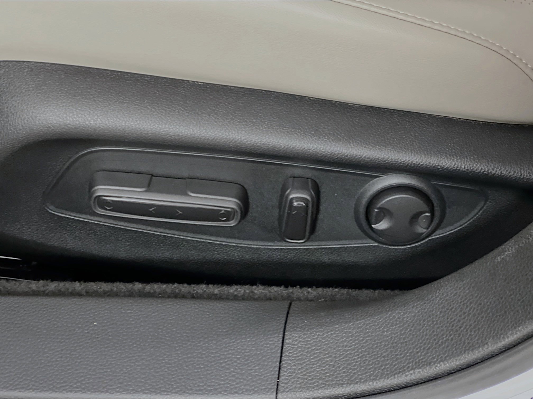 Used 2023 Honda Accord Touring image 16