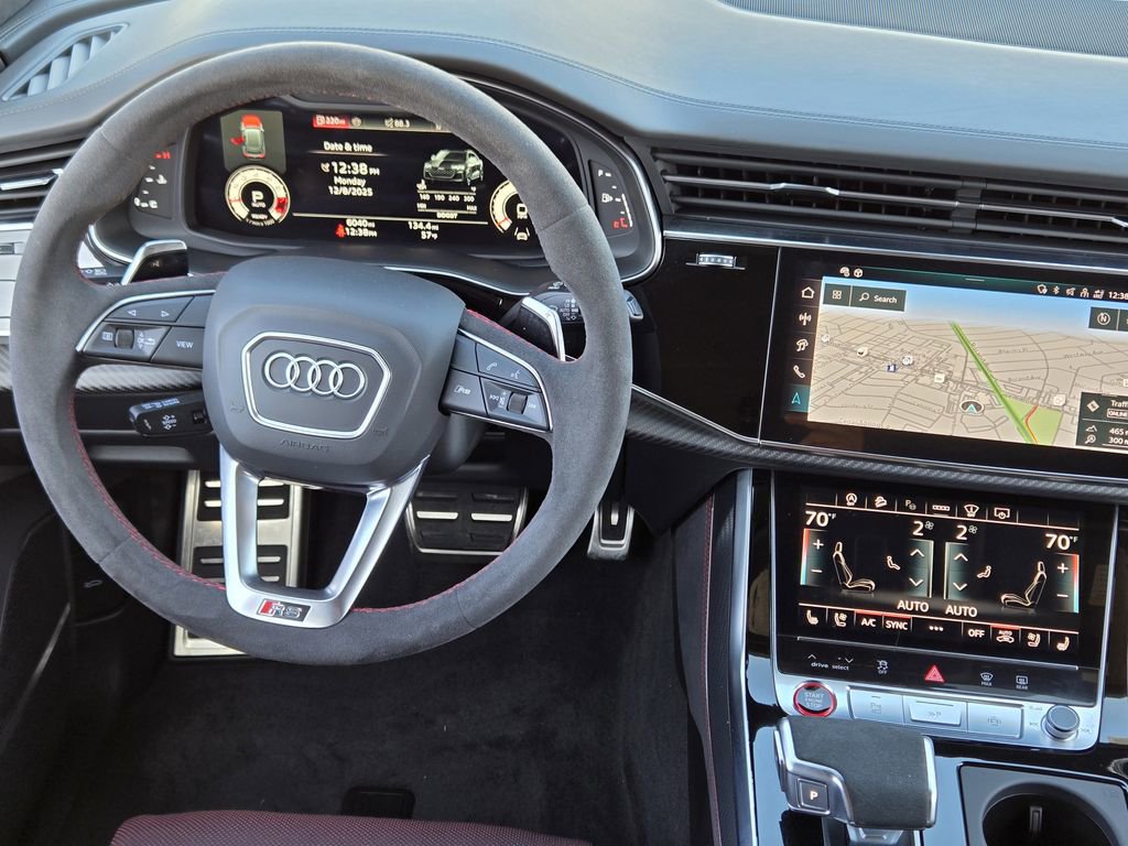 Used 2025 Audi RS Q8 performance image 33