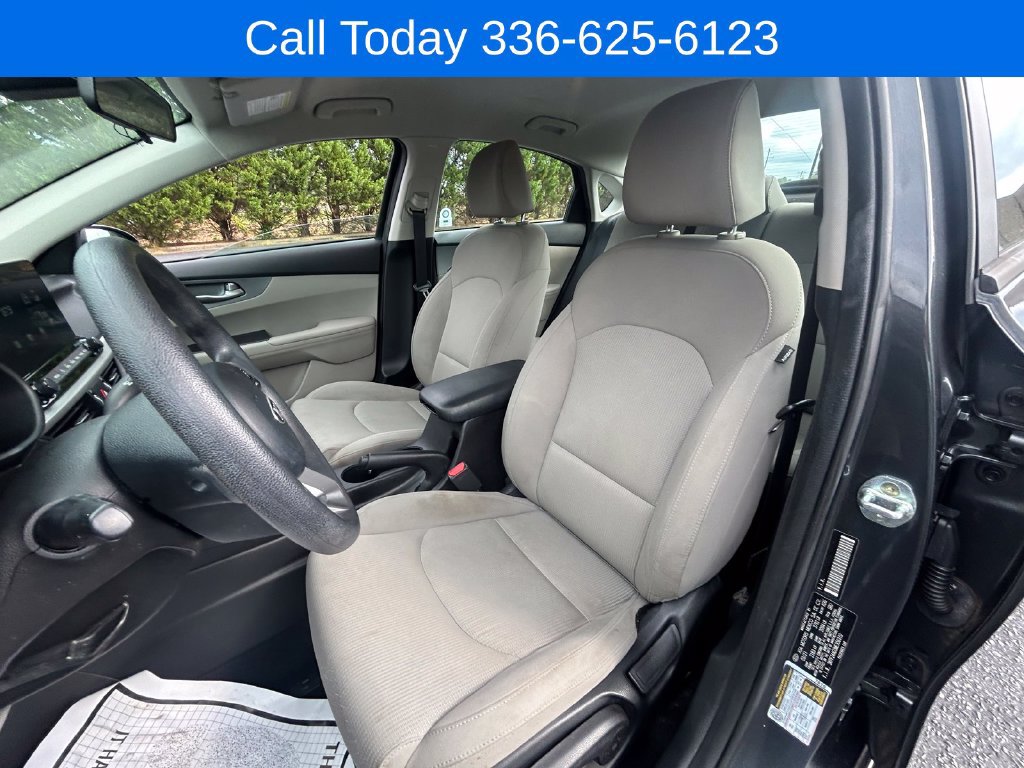 Used 2021 Kia Forte LXS FWD image 19
