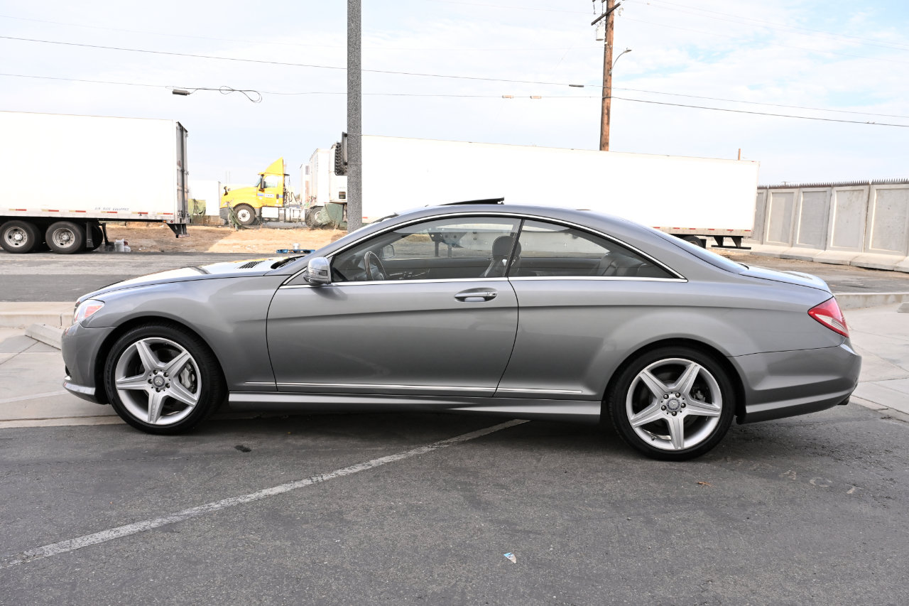 Used 2010 Mercedes-Benz CL 550 4MATIC image 4