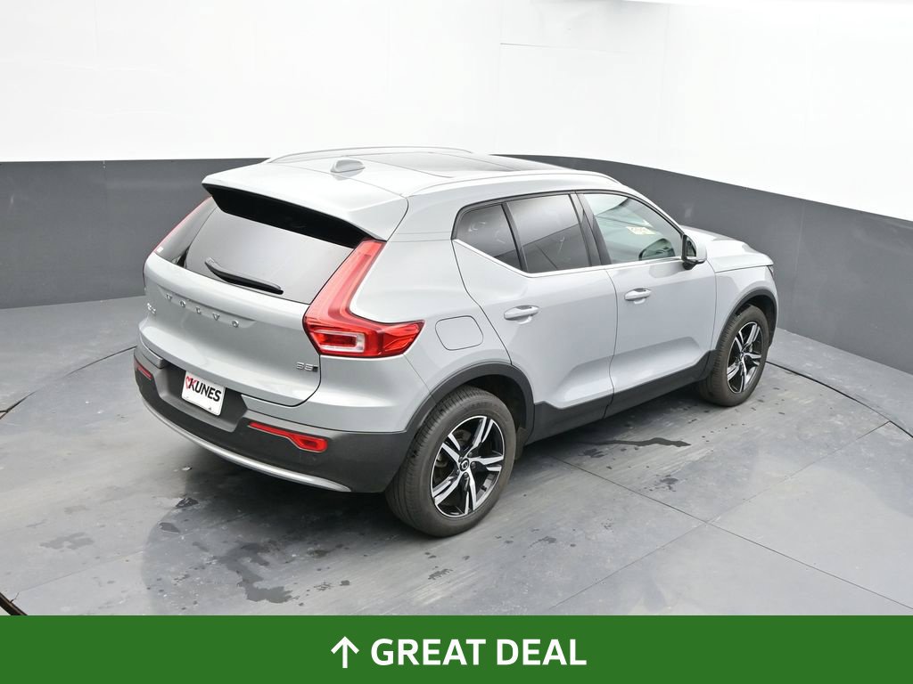 Used 2025 Volvo XC40 B5 Core AWD/4WD image 38