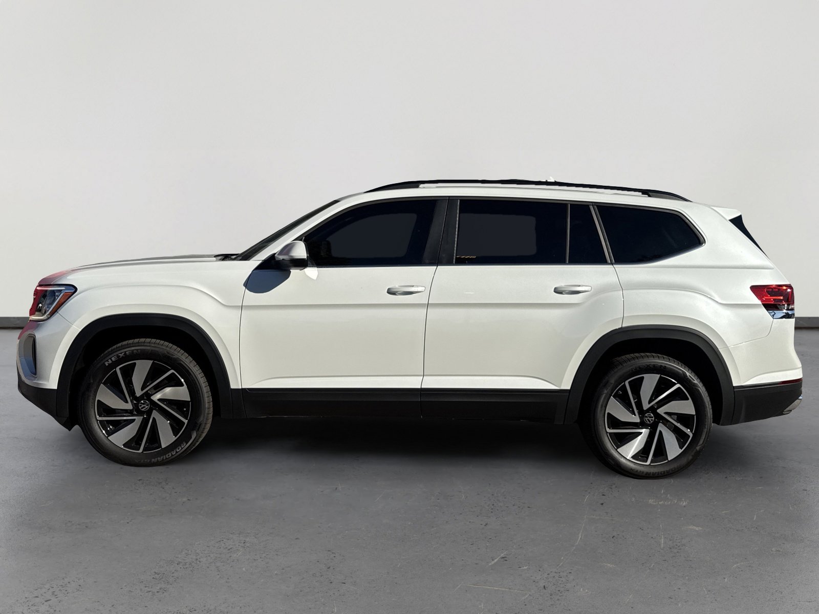 New 2026 Volkswagen Atlas SE image 3