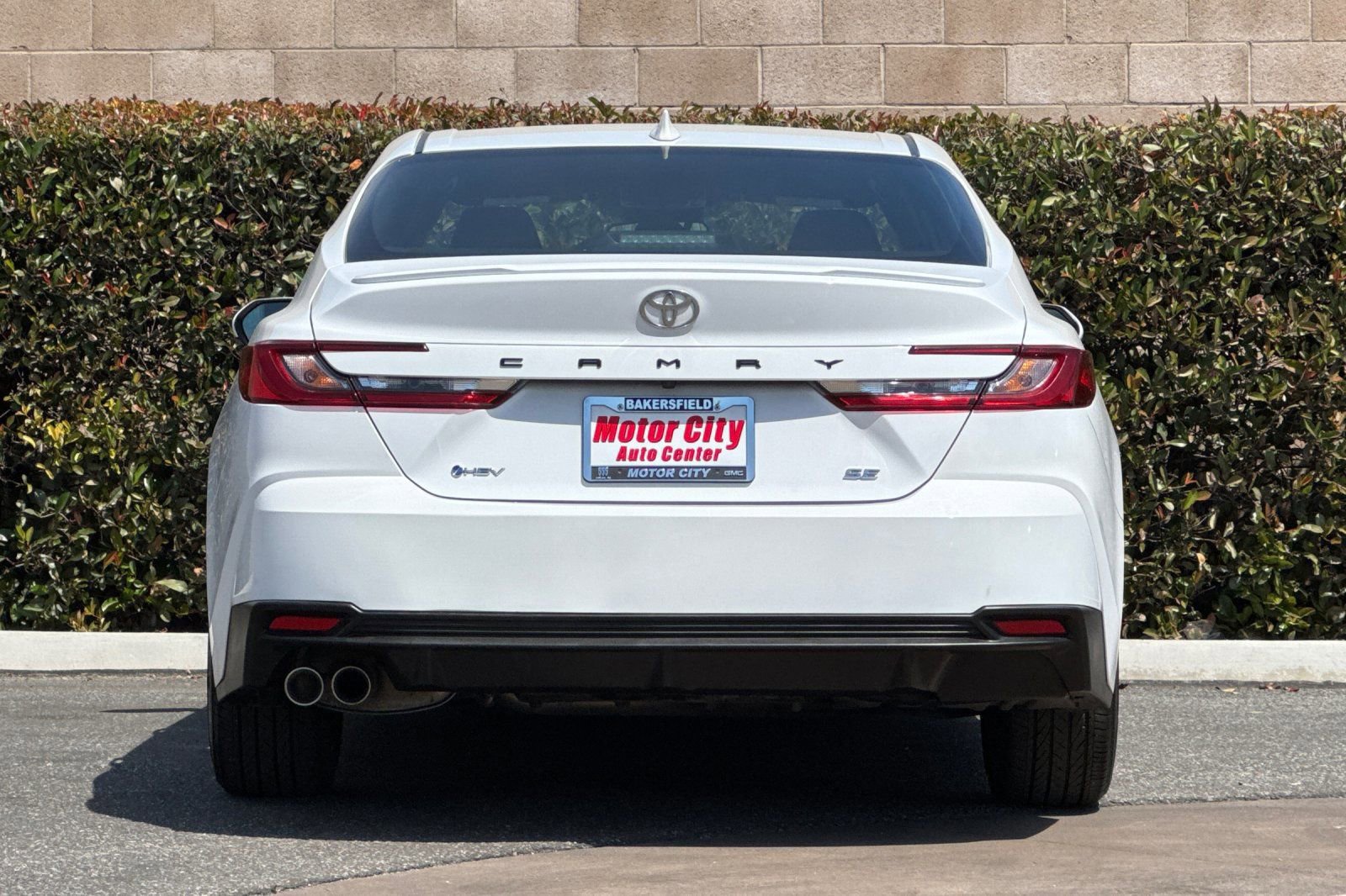Used 2025 Toyota Camry SE FWD image 5