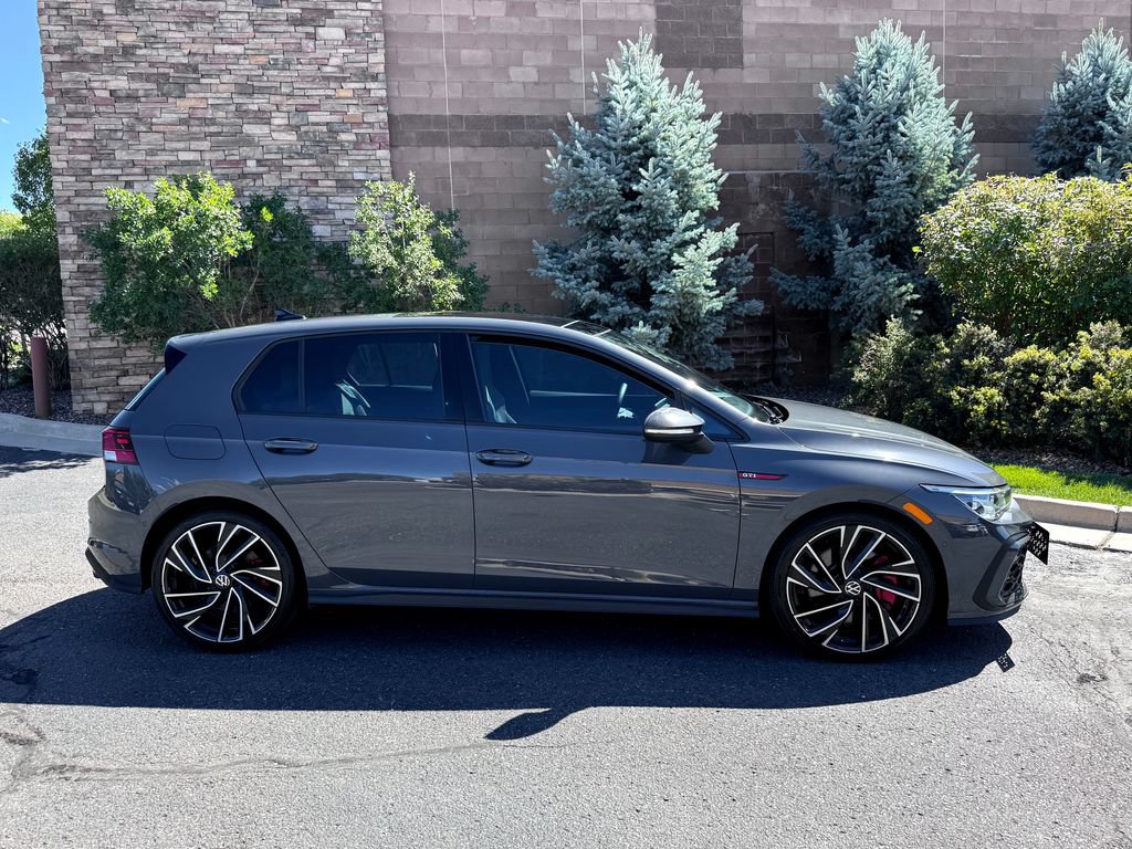 Used 2022 Volkswagen GTI Autobahn FWD image 6