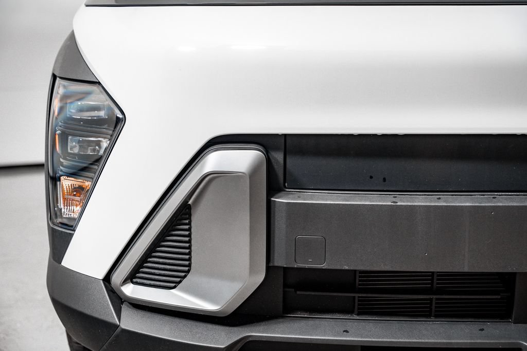 Certified 2025 Hyundai Kona SEL FWD image 15