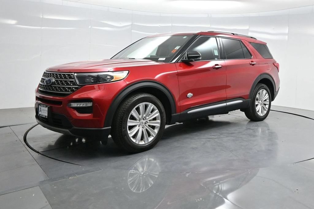 Used 2024 Ford Explorer King Ranch w/ Technology Package AWD/4WD image 5