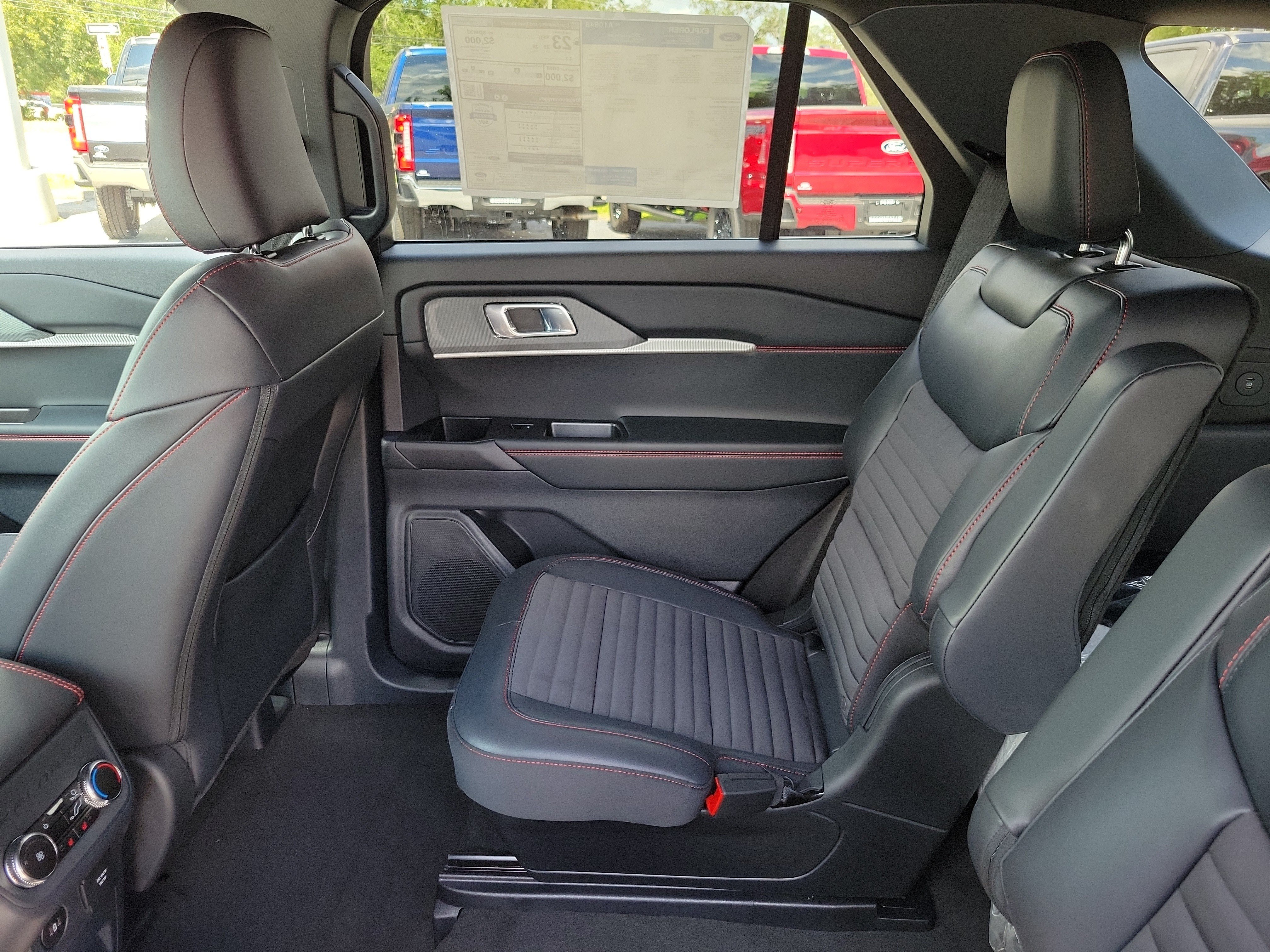 New 2027 Ford Explorer ST-Line w/ Premium Package RWD image 20