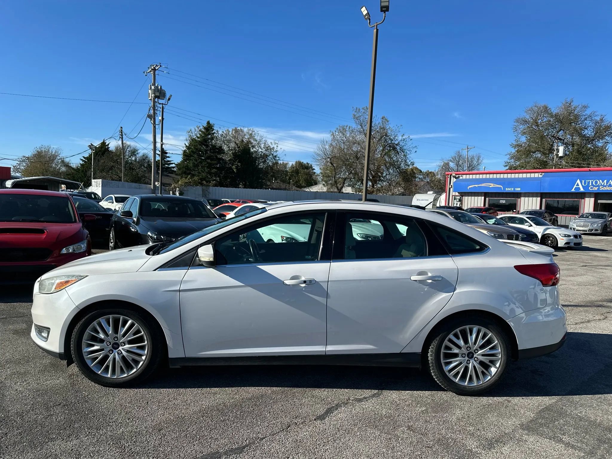 Used 2017 Ford Focus Titanium image 34