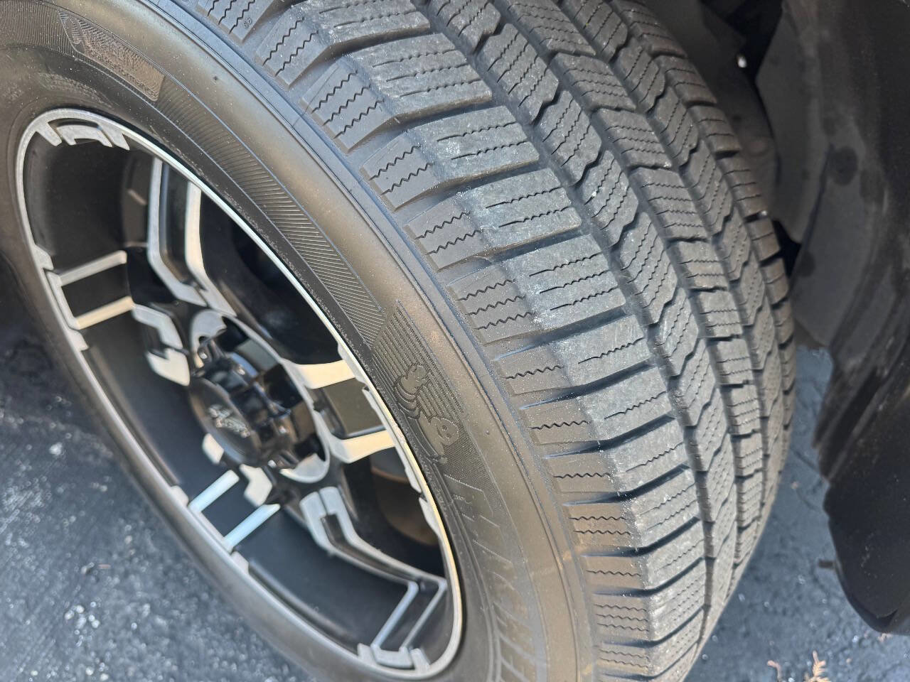 Used 2013 Toyota 4Runner SR5 image 15