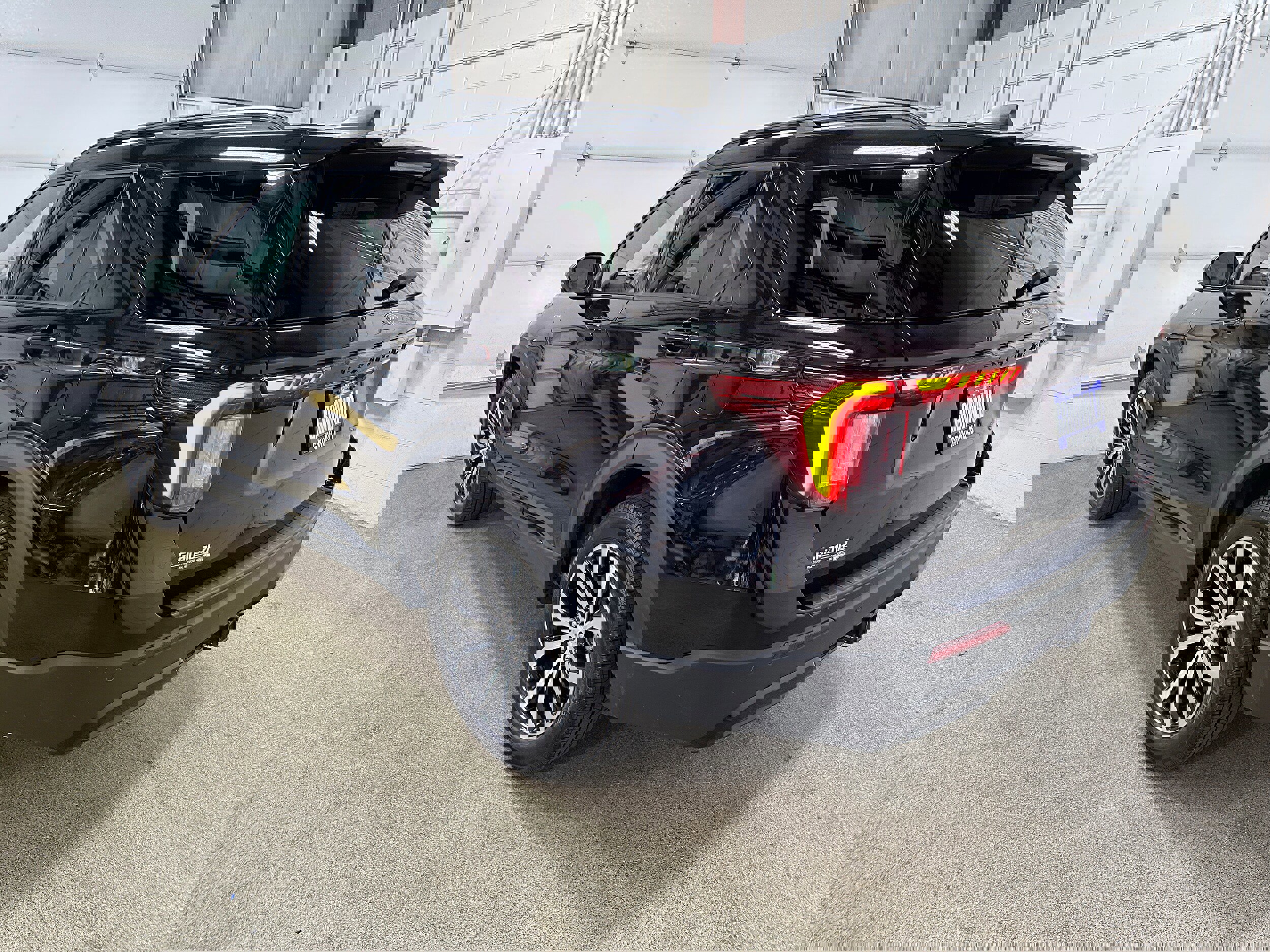 Certified 2025 Ford Explorer ST-Line image 6