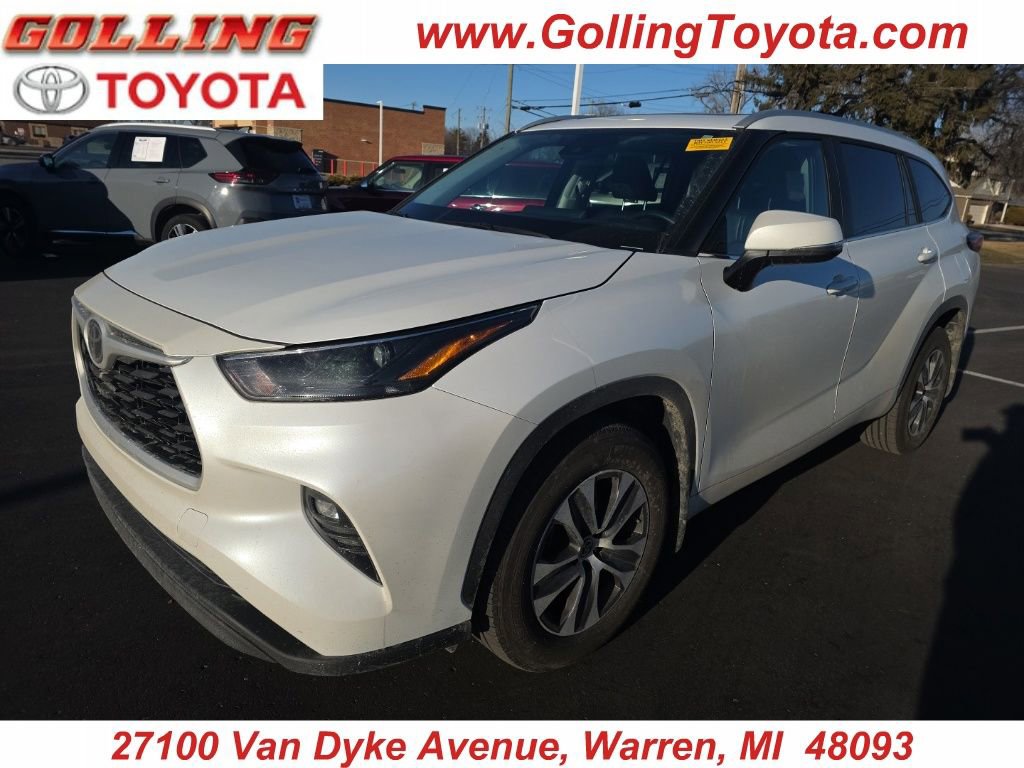 Used 2023 Toyota Highlander XLE